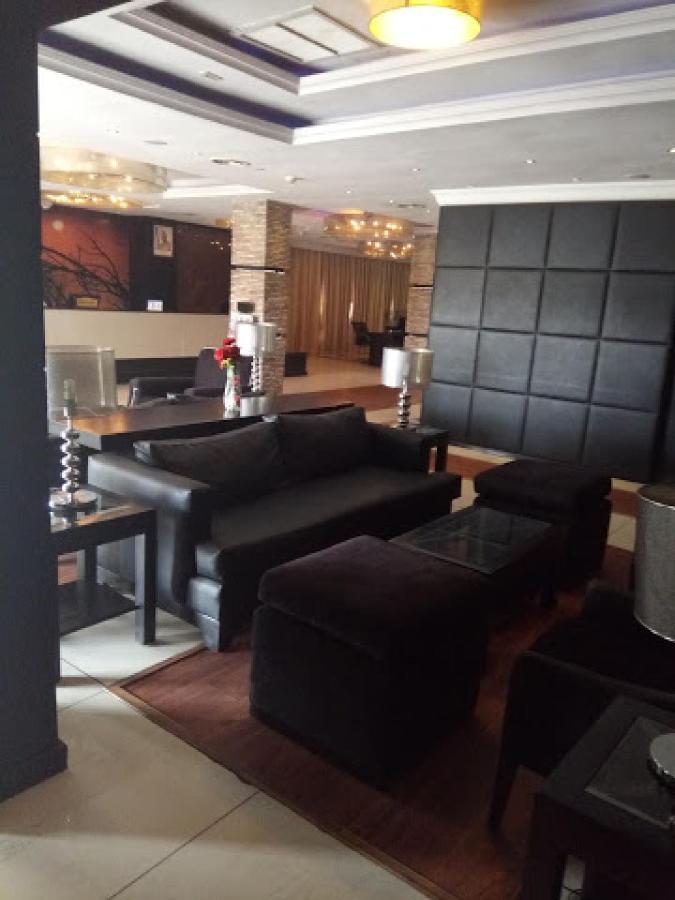 Room In Lodge - Owu Crown Hotel, Ibadan Exterior foto